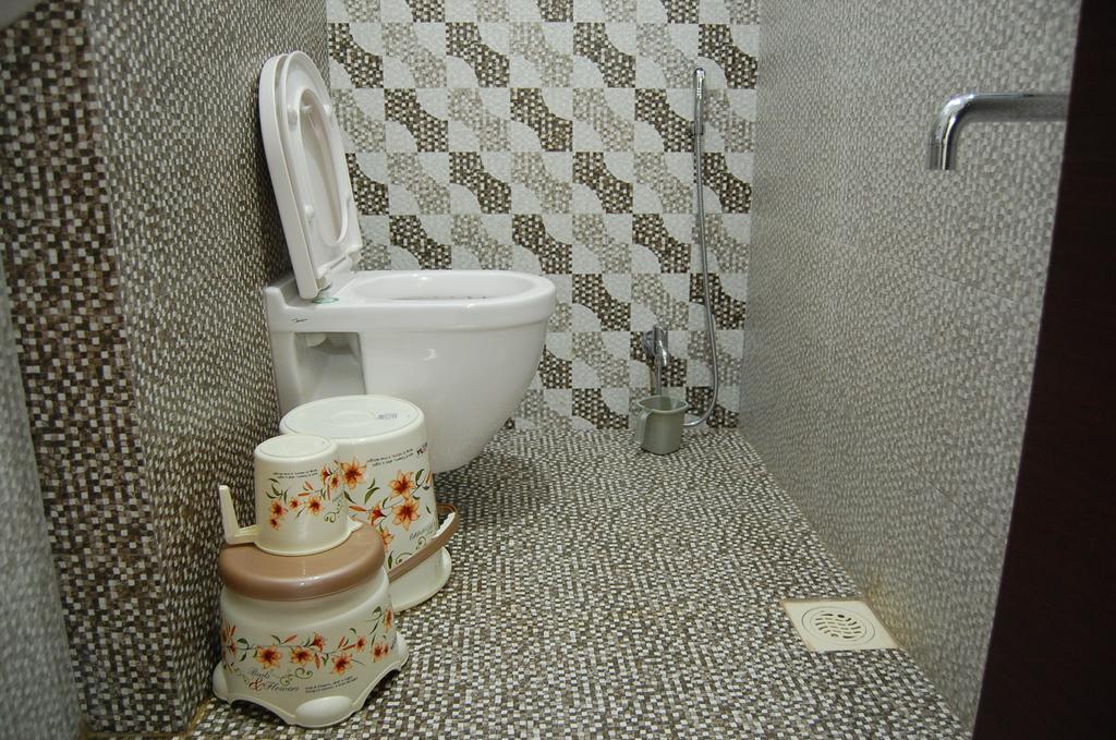 Hotel Poonam Palace Ujjain Kamer foto